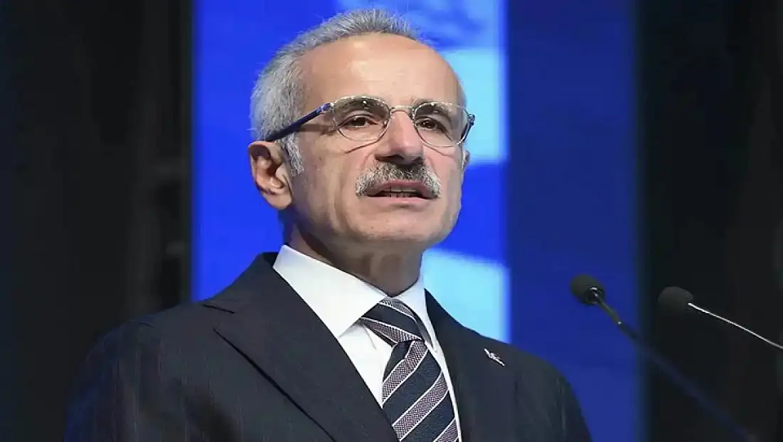 Bakan Uraloğlu: Emeklilere, PTT üzerinde 14 bin TL'ye kadar nakit destek sağlıyoruz