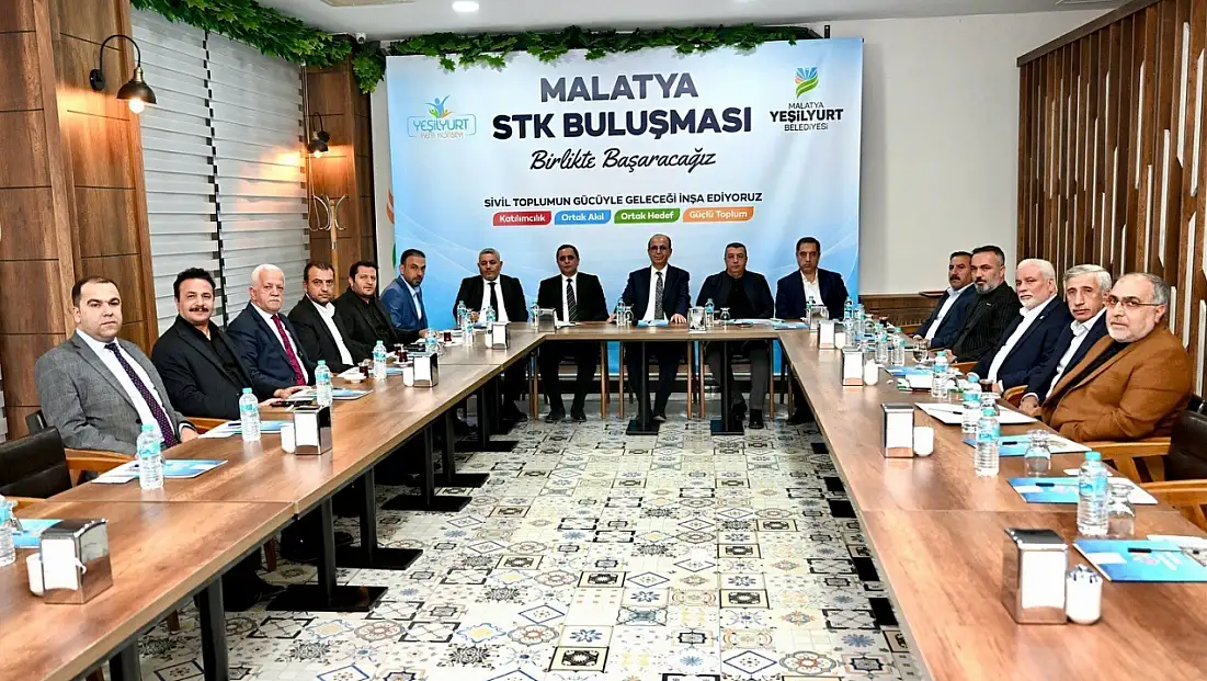 Başkan Geçit'ten iş dünyasıyla ekonomik istişare toplantısı