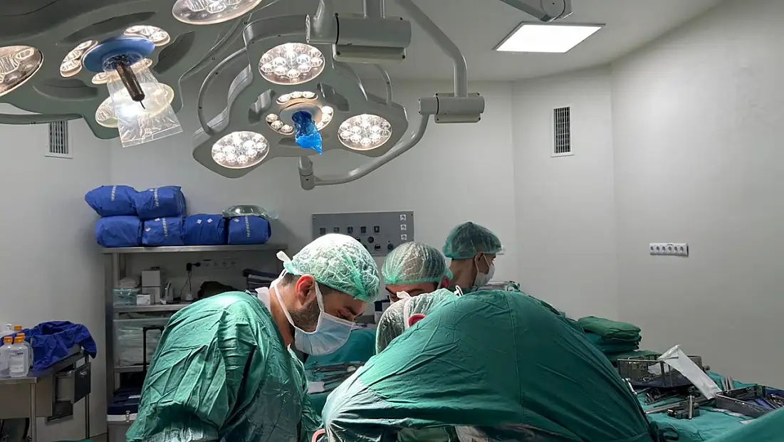 Diş ve Diş Eti Hastalıkları Kalbi ve Böbrekleri Tehdit Ediyor!