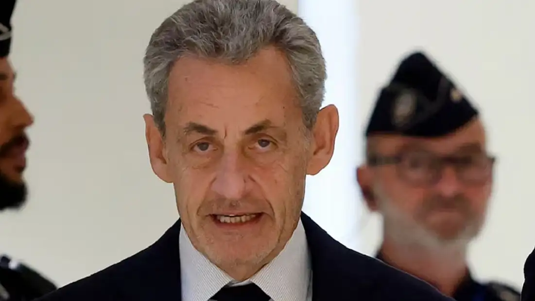 Fransa'nın en yüksek mahkemesi eski Cumhurbaşkanı Sarkozy'nin suçlu kararını onadı