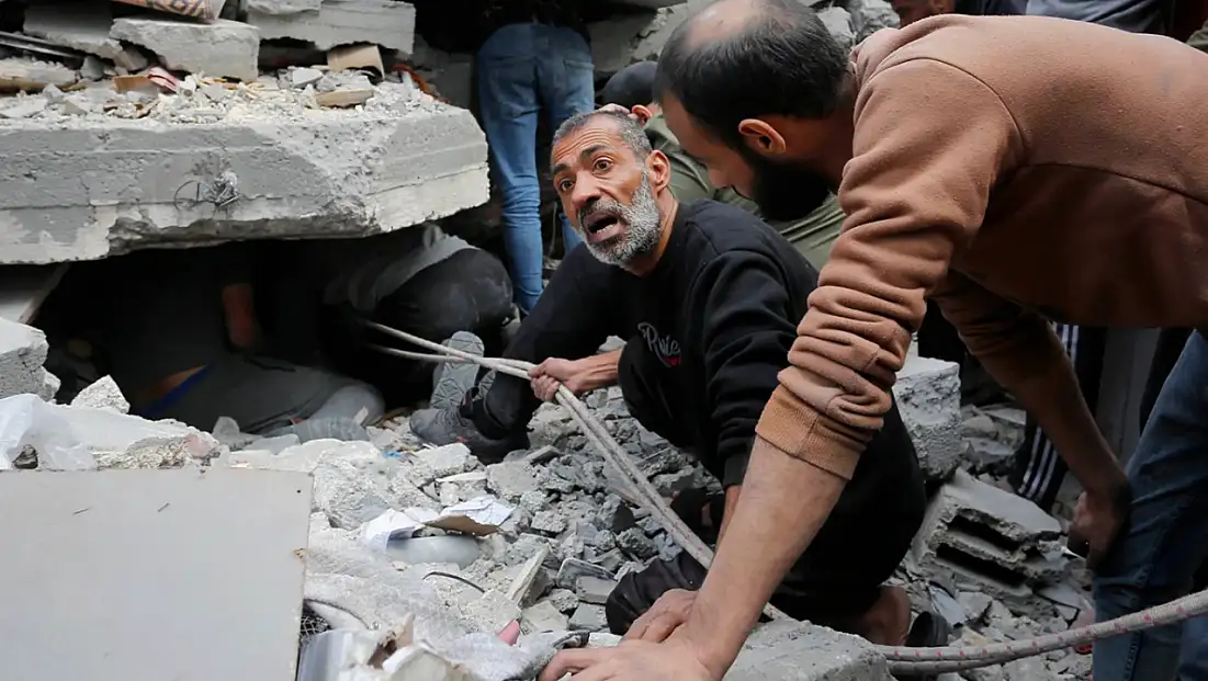 Gazze'de can kaybı 71 bin 654'e yükseldi