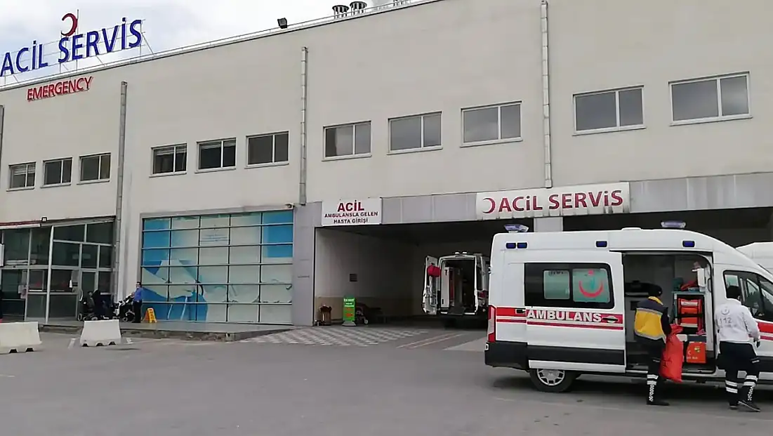 Kazada Şans Eseri Can Kaybı Yok Minibüs Devrildi 4 Yaralı