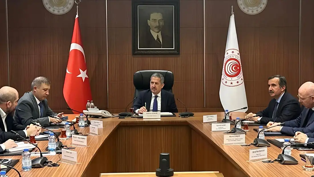 Ticaret Bakanlığı zincir market temsilcileriyle toplantı yaptı