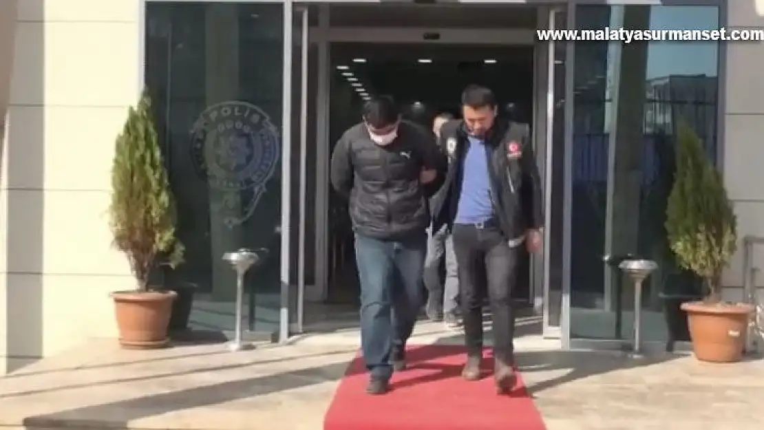 ''Dur ihtarına uymayan otomobilden uyuşturucu çıktı