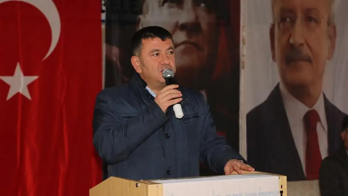 Ağbaba Dün Düşman Oldukları Sisi'ye Bugün Kedi Gibi Kuyruk Sallıyorlar!