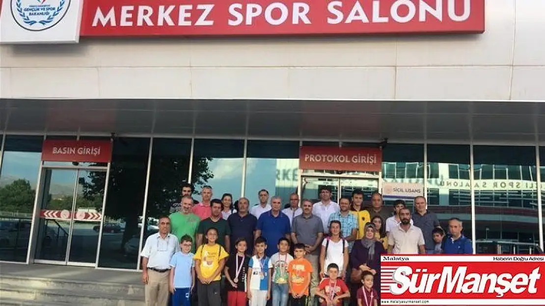 DMD'nin Farkında Ol Düşenin Dostu Ol satranç turnuvası