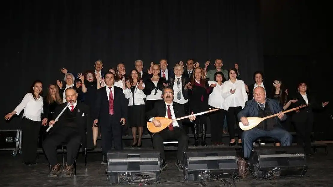 'Farklı Renkler Farklı Sesler Korosu'ndan prova