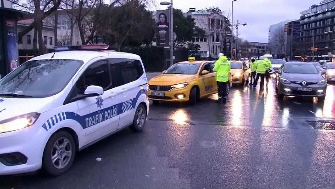 15 Temmuz Demokrasi Otogarında kış lastiği denetimi