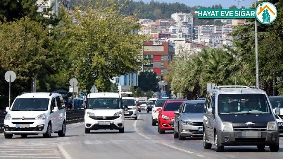 1 ayda kurallara uymayan bin 89 araç sürücüsüne ceza yağdı