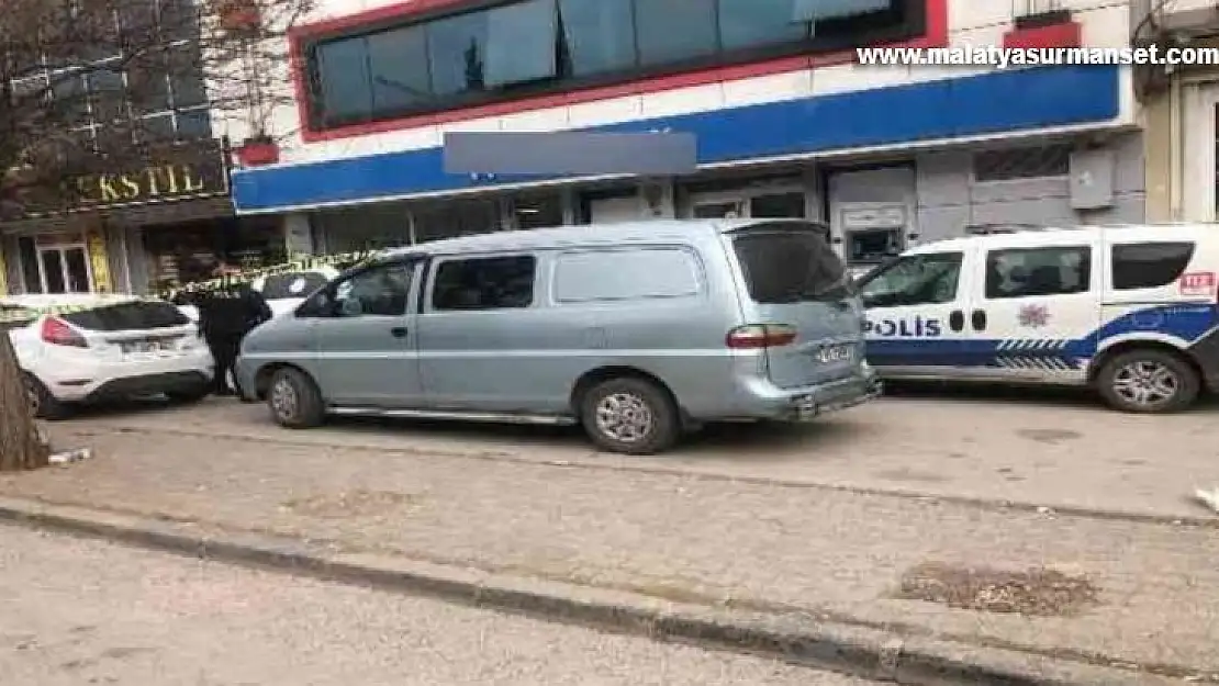 1 yıl önce silahlı banka soygunu yapan şahıs yakalandı