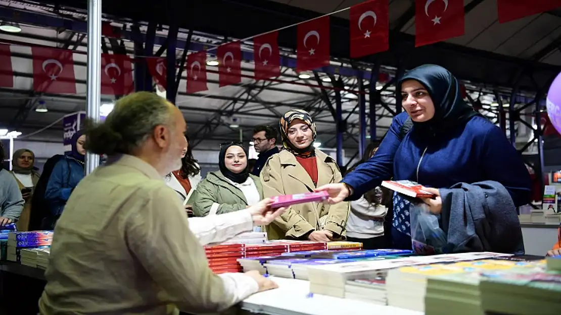 10. Malatya Anadolu Kitap Ve Kültür Fuarı Ziyaretçi Akınına Uğruyor