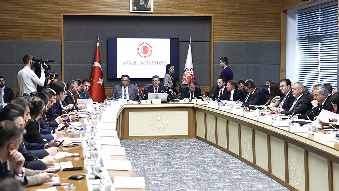 10. Yargı Paketi Meclis'ten Geçti Kimler Serbest Kalacak?