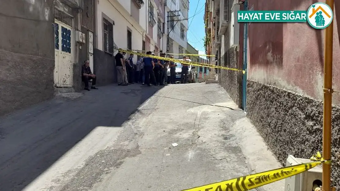 12 yaşındaki Elif maganda kurşunlarının hedefi oldu