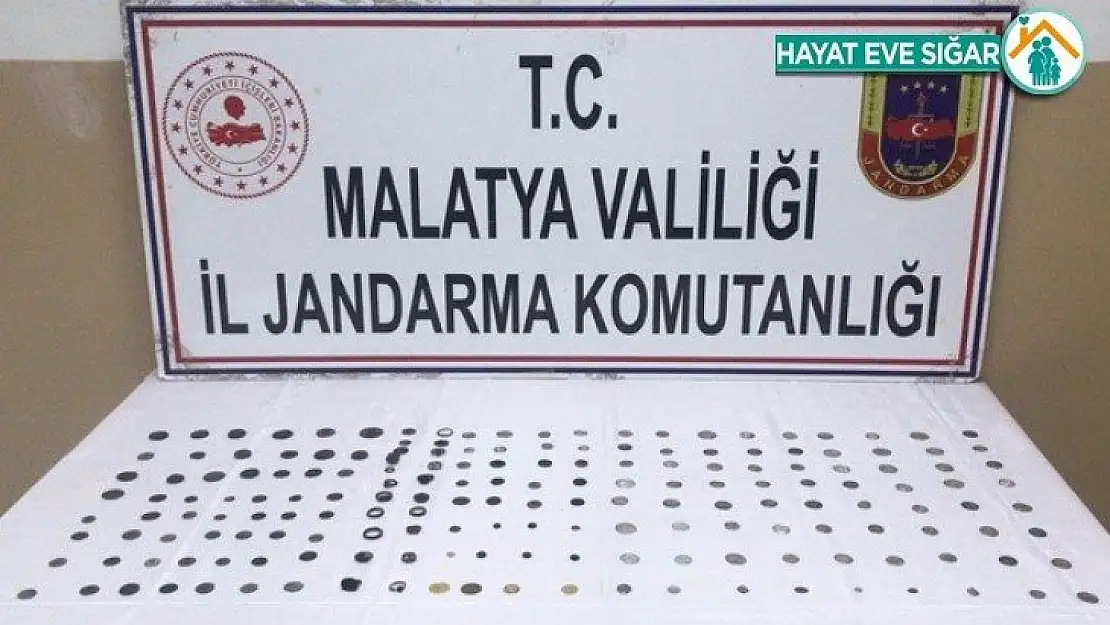 181 parça tarihi eser ele geçirildi