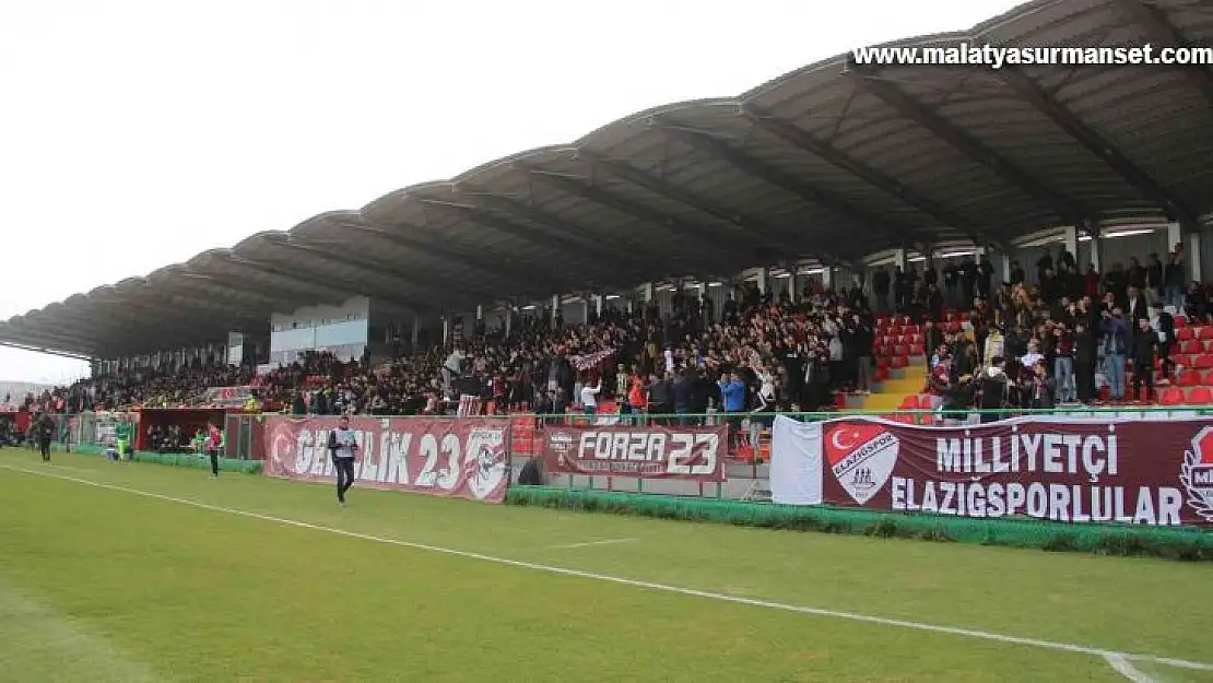 1922 Konyaspor maçını bin 350 biletli seyirci izledi