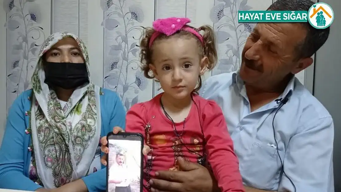 20 yıl çocuk hasreti çektiler, tedavilerinin ardından dünyaya gelen evlatları ile doktoru ziyaret ettiler