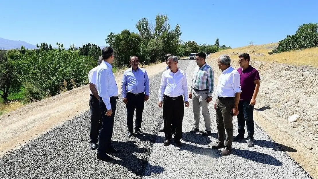 Yeşilyurt Belediyesi, araç ve yaya trafiğindeki kalite standartını yükseltiyor