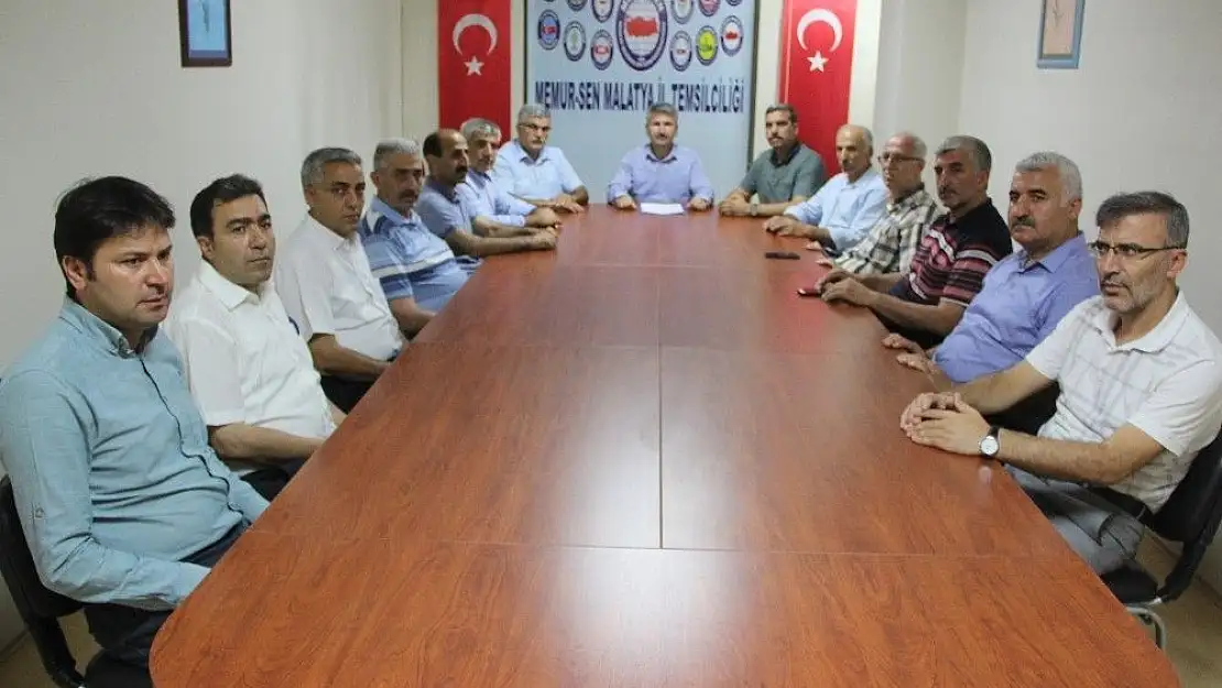 Hükümetin zam teklifine Memur-Senden tepki