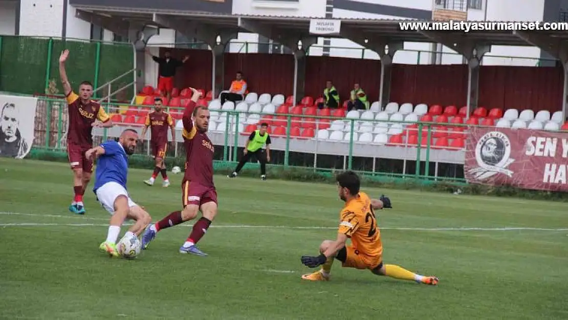 23 Elazığ FK oyuncusu Erdöl, gol krallığı yarışında 2'nci sıraya yerleşti