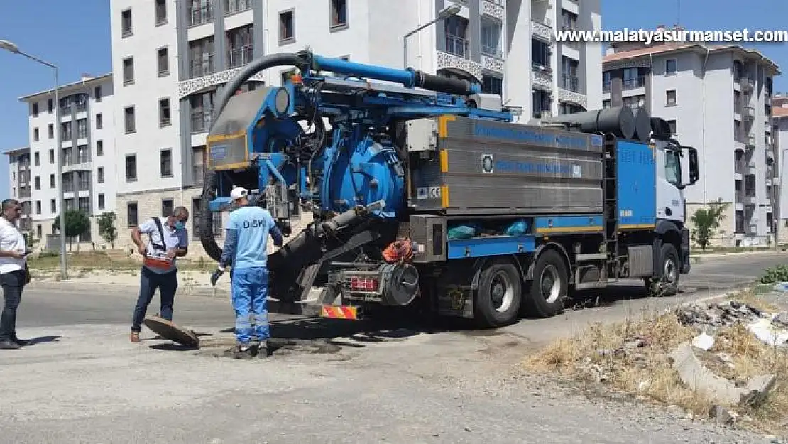 250 bin metrelik yağmur suyu şebekesinde sonbahar temizliği