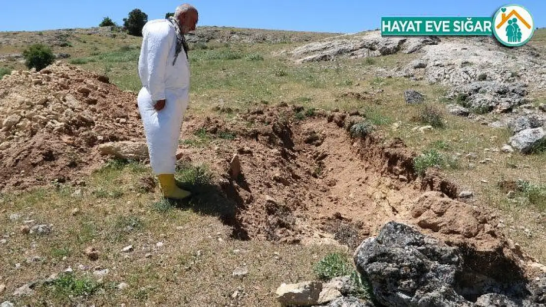 3 bin yıllık Hıdırbaba Höyüğüne defineciler zarar verdi