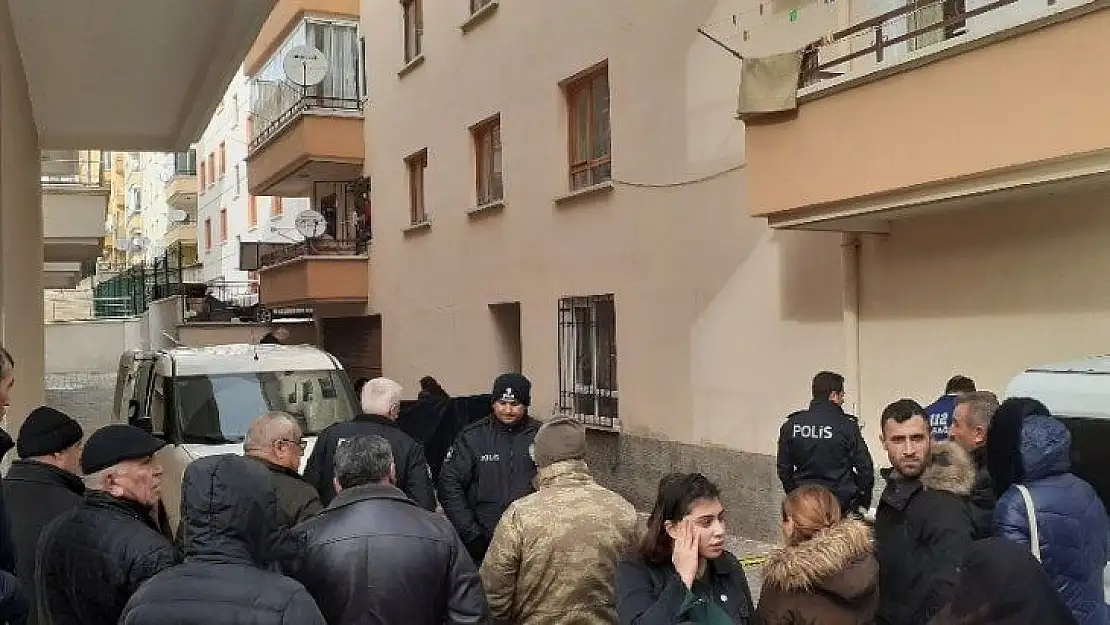 3. kattan düşen yaşlı kadın hayatını kaybetti