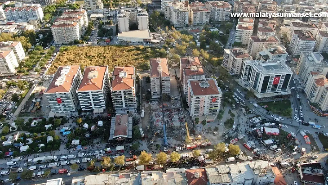 36 kişiye mezar olan apartman davasında belediye görevlileri hakim karşısında