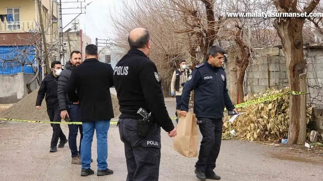 4 çocuk annesi kadına sokak ortasında kanlı pusu