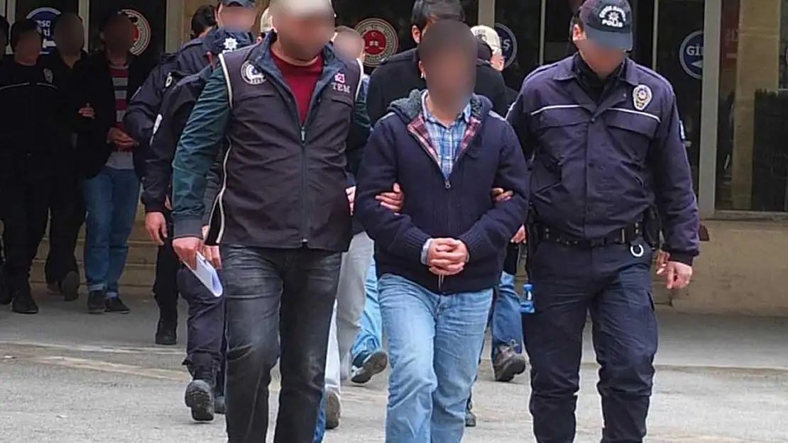 47 ilde FETÖ operasyonu: 208 şüpheli gözaltında