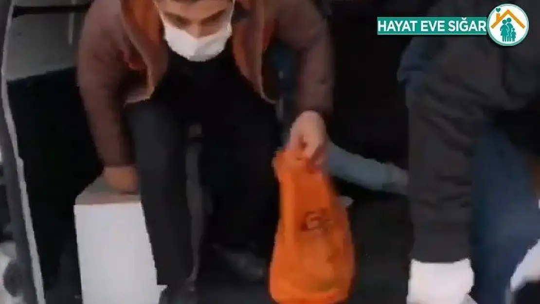 5 kişilik araçtan 15 kişi çıktı