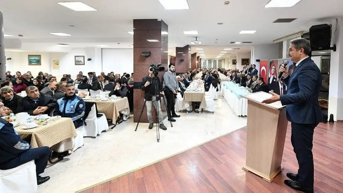 511 memura yeni yıl hediyesi