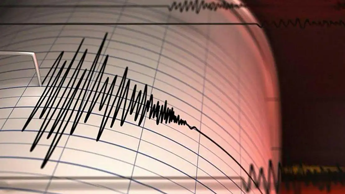 7,6 Büyüklüğünde Deprem13 Ülkeye Tsunami Uyarısı