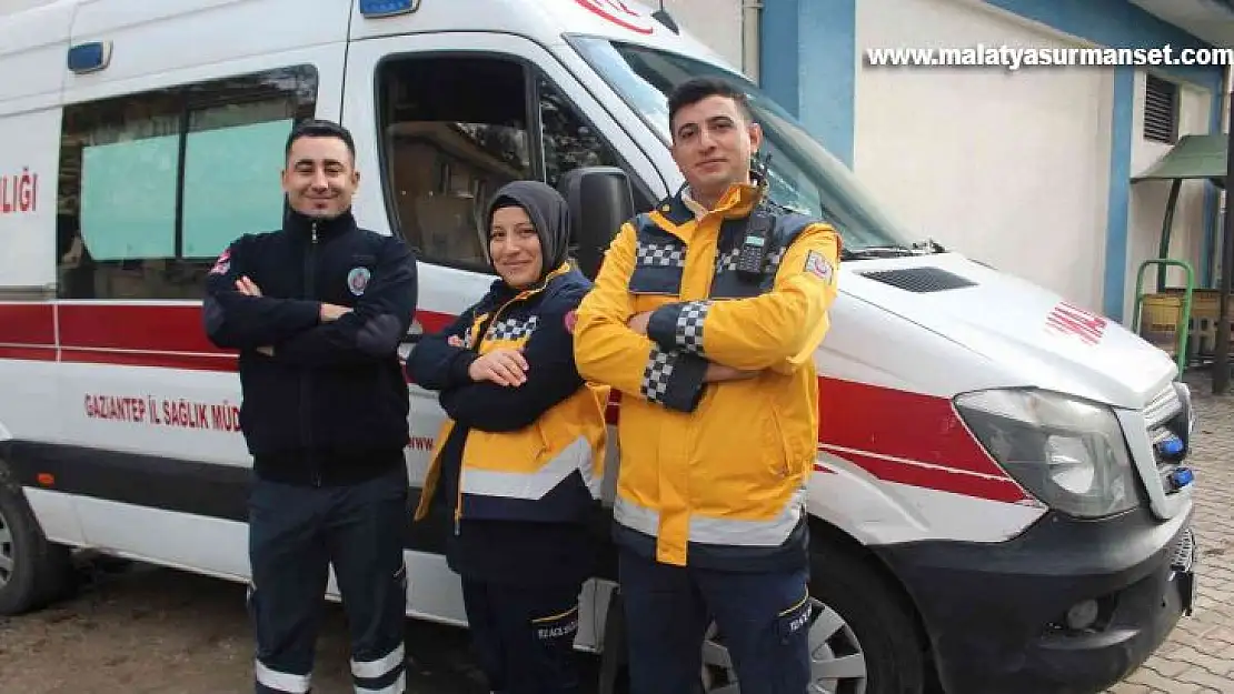Acil Sağlık ekipleri, yaşamla ölüm arasındaki ince çizgide zamanla yarışıyor