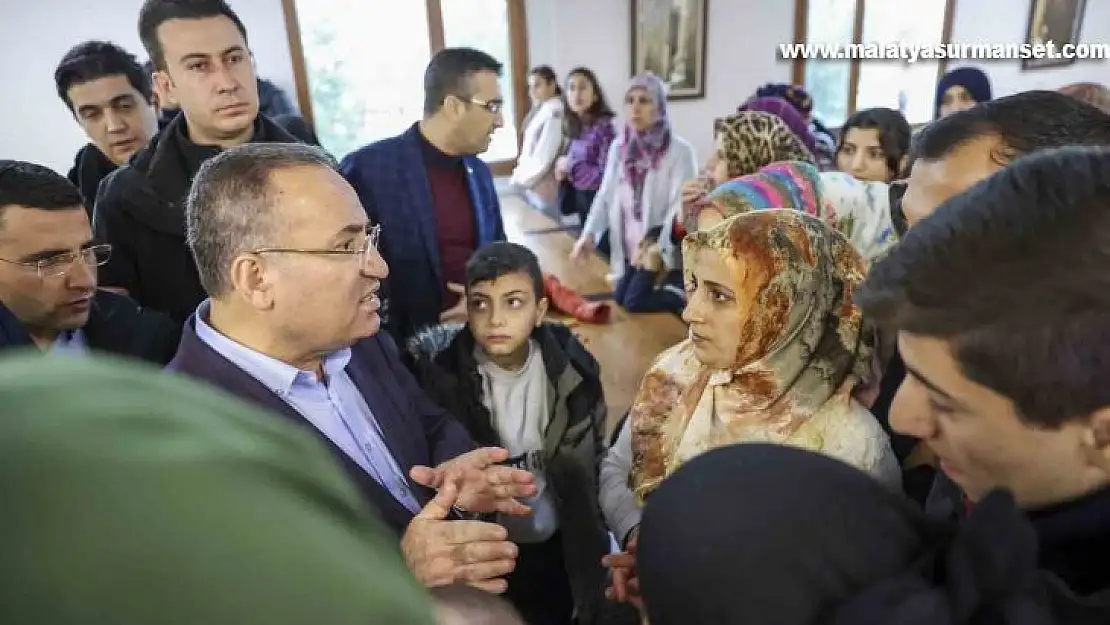 Adalet Bakanı Bozdağ: 'Devletimize güvenin, bütün ihtiyaçlarınız giderilecek'