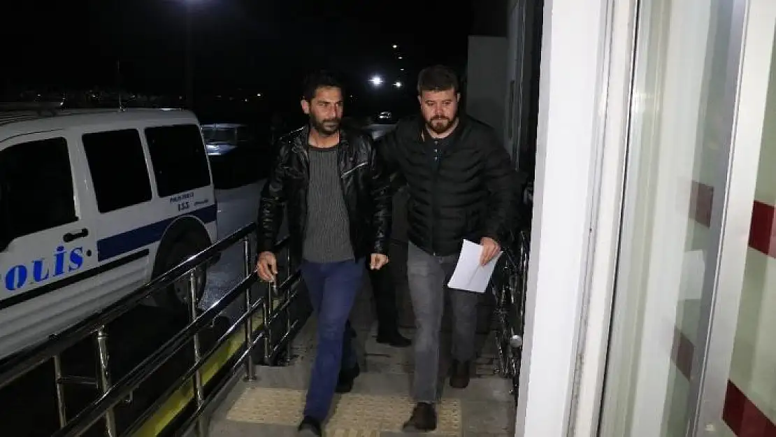 Adana'da firarilere şafak vakti baskın