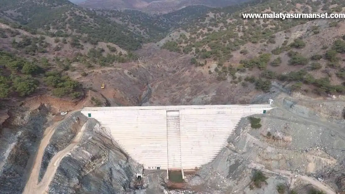 Adıyaman Akçalı-2 Barajı'nda su tutulmaya başlandı