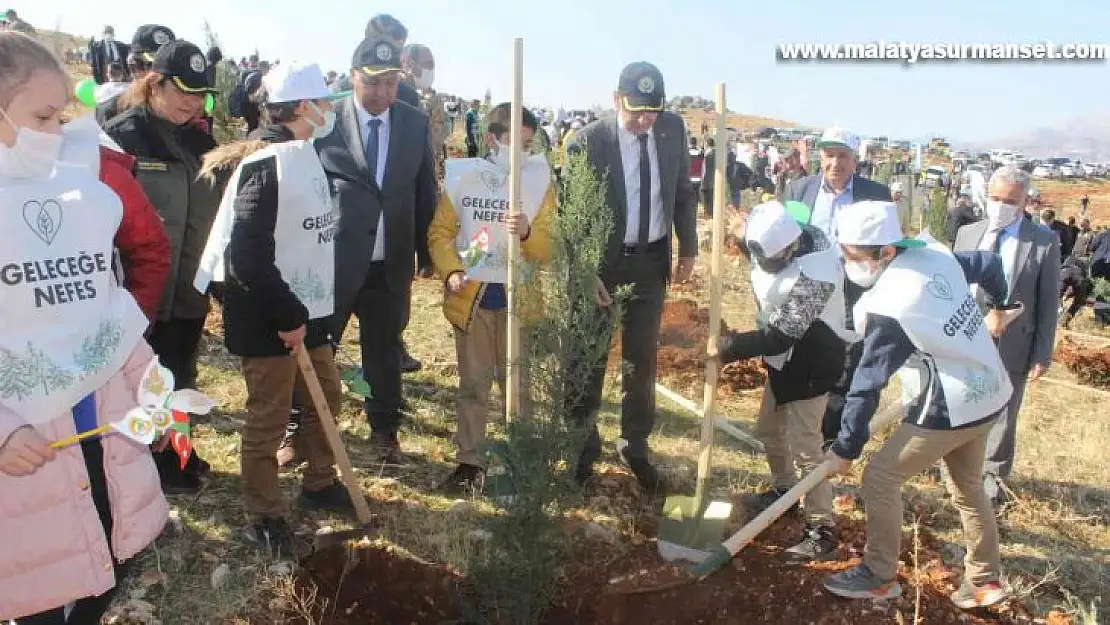Adıyaman'da 120 bin fidan toprakla buluşturuldu