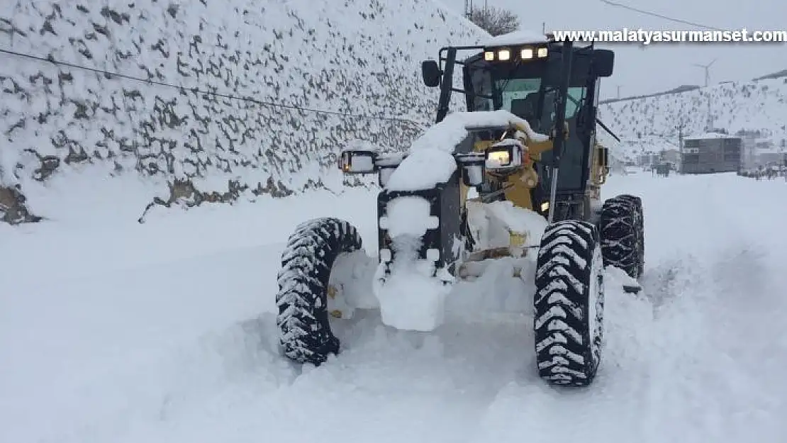 Adıyaman'da 93 köy, 126 mezra yolu ulaşıma kapandı