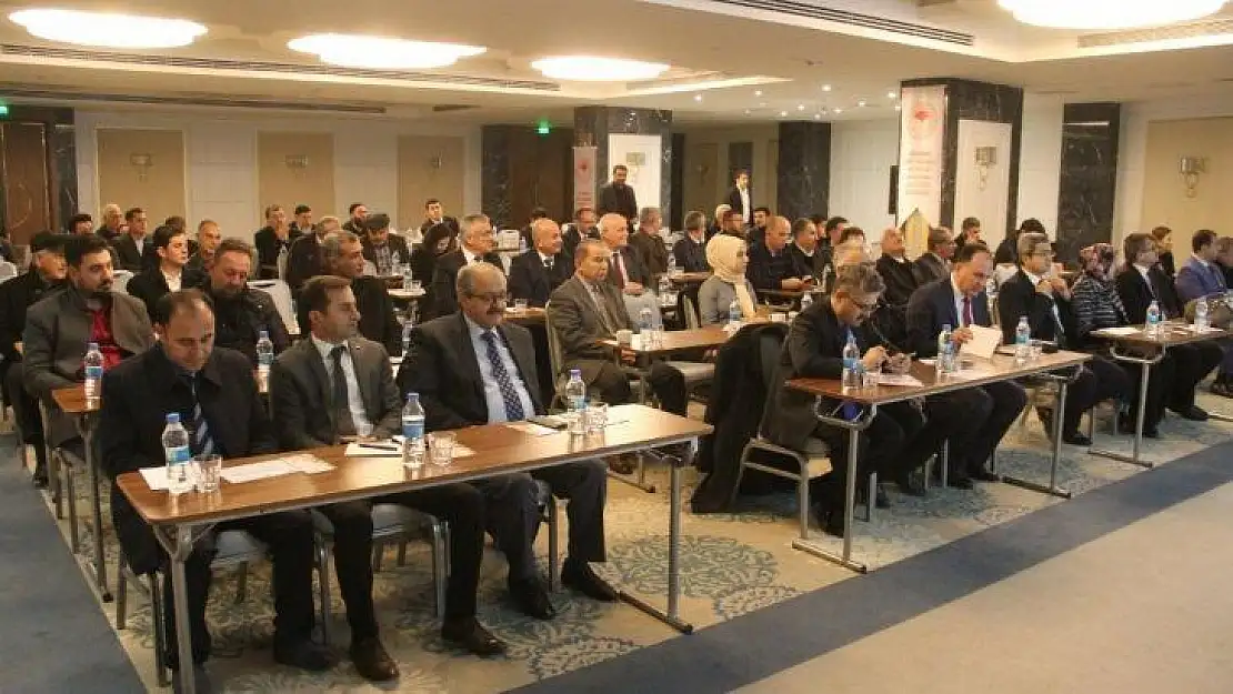 Adıyaman'da badem üreticilerine eğitim verildi