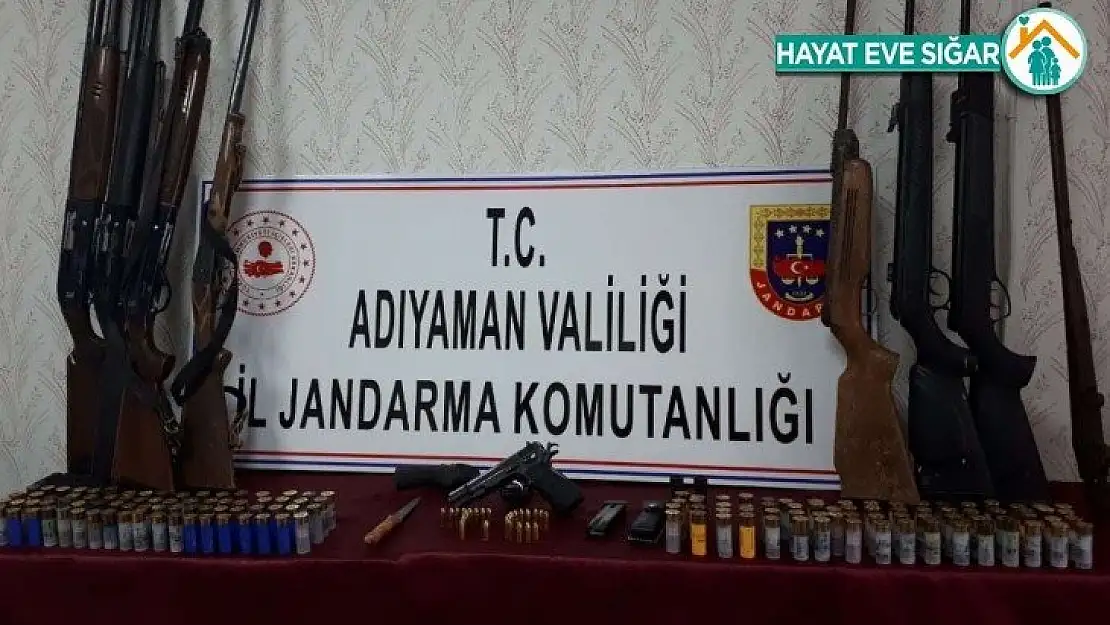 Adıyaman'da bir evde çok sayıda silah ele geçirildi