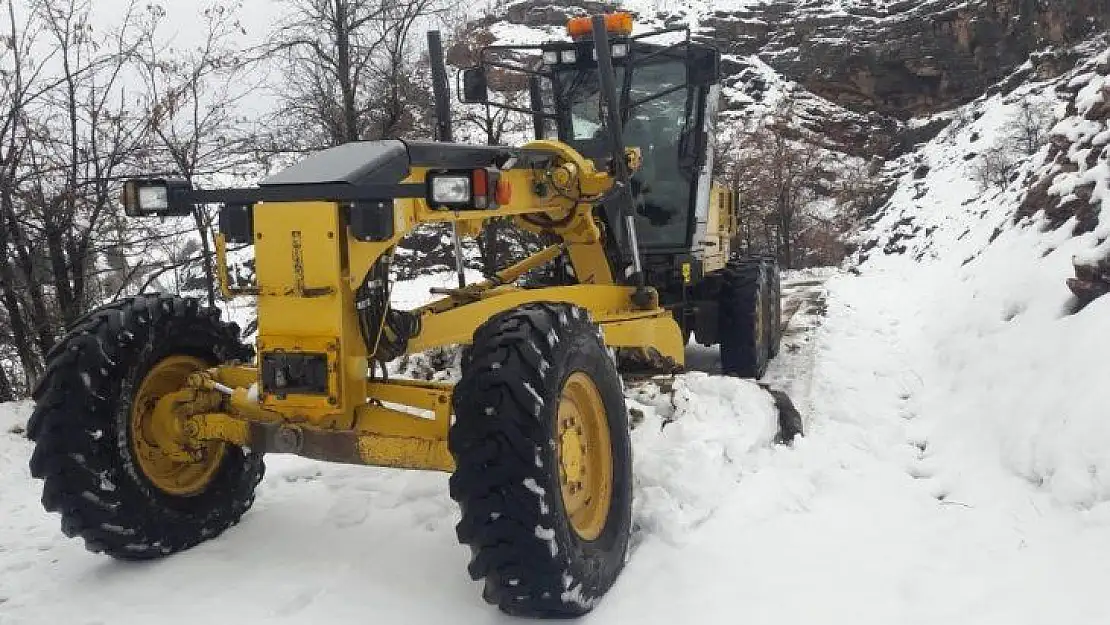 Adıyaman'da kapanan 64 yerleşim yerinin yolu açılıyor