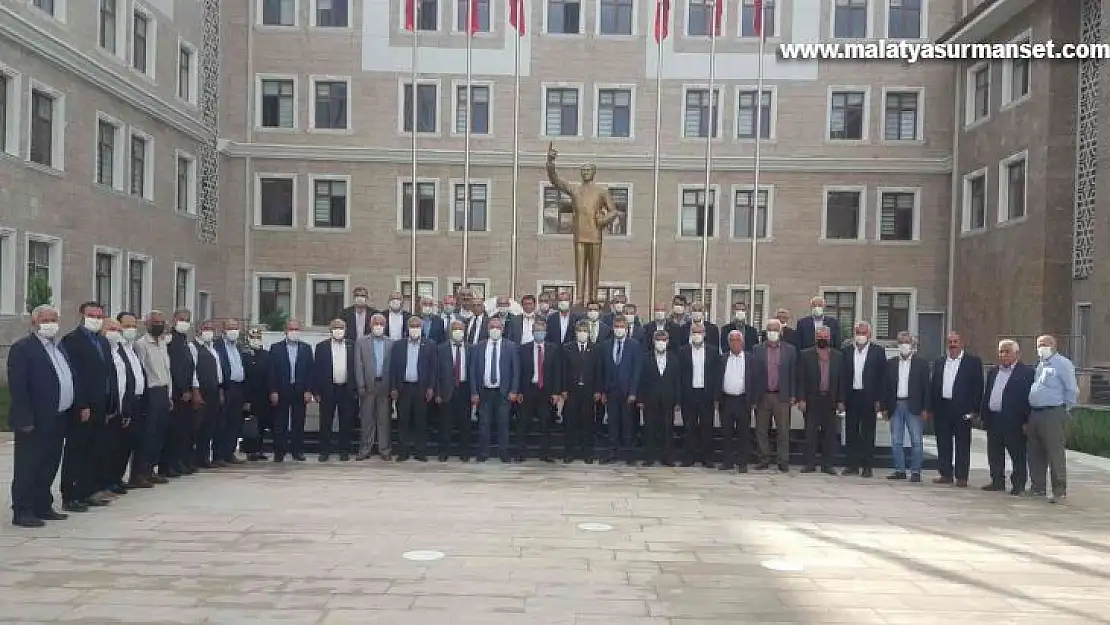 Adıyaman'da Muhtarlar Günü kutlanıyor