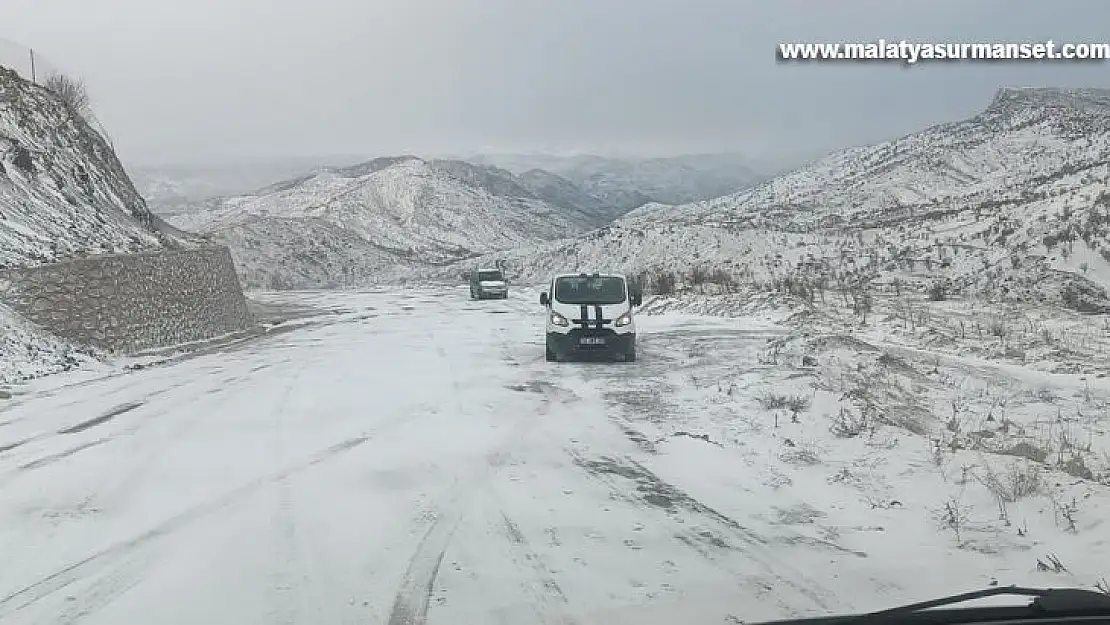 Adıyaman'da yollar buz tuttu