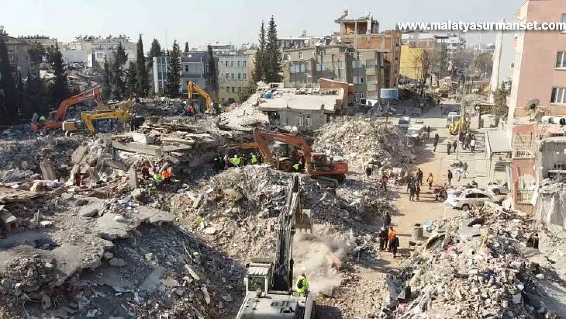 Adıyaman'daki enkazların dron görüntüsü