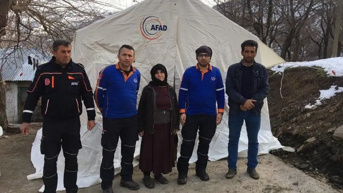 AFAD hasarlı köy evlerine zorlu koşullarda ulaşmaya devam ediyor