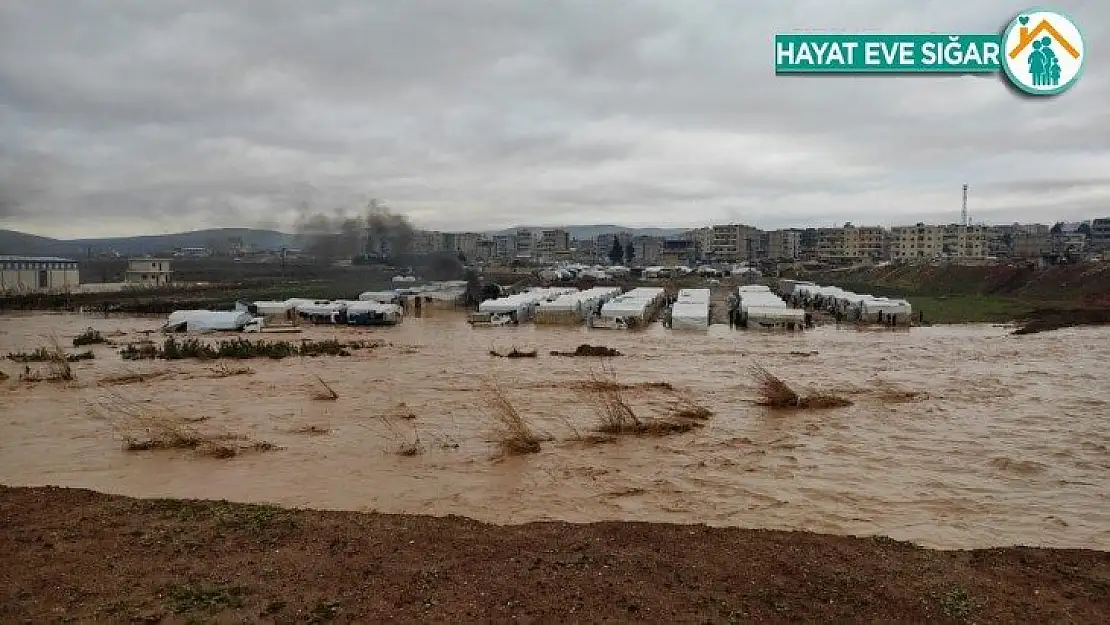 Afrin'deki sığınmacı kampları sular altında kaldı