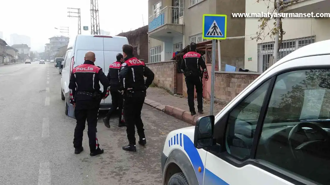 Ağabeyini tüfekle yaraladı, polis merkezine giderek teslim oldu