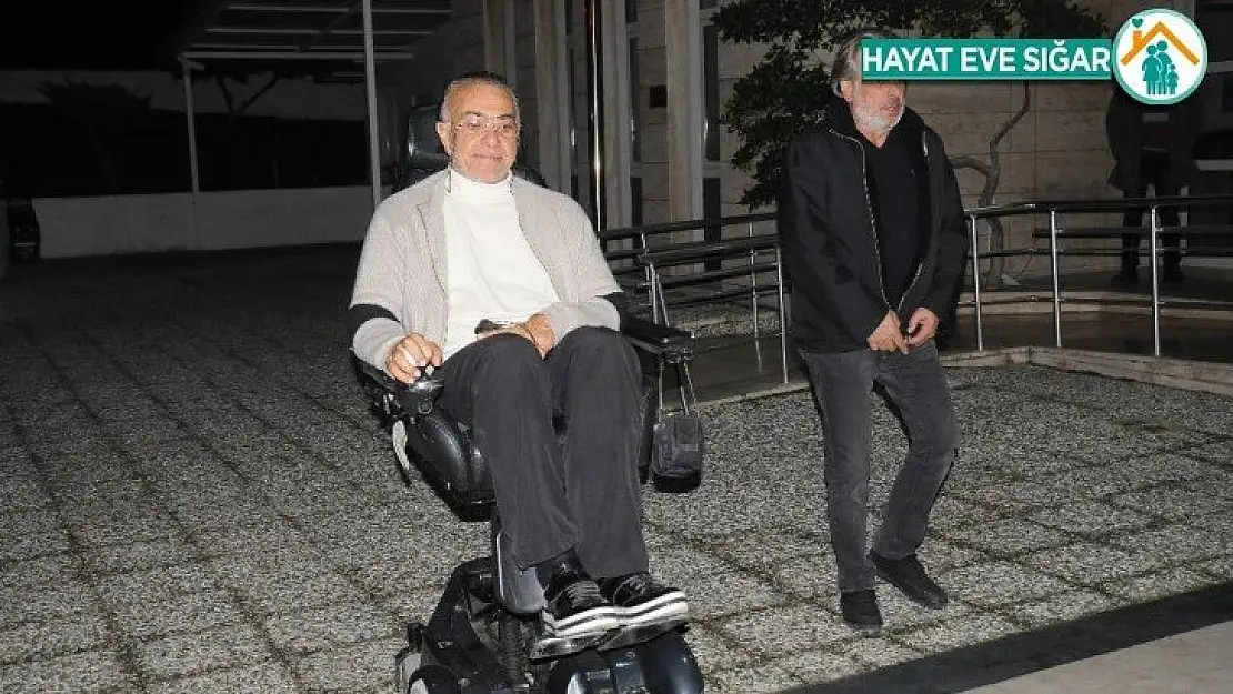 Ahmet Bayer FETÖ'ye yardım davasından beraat etti