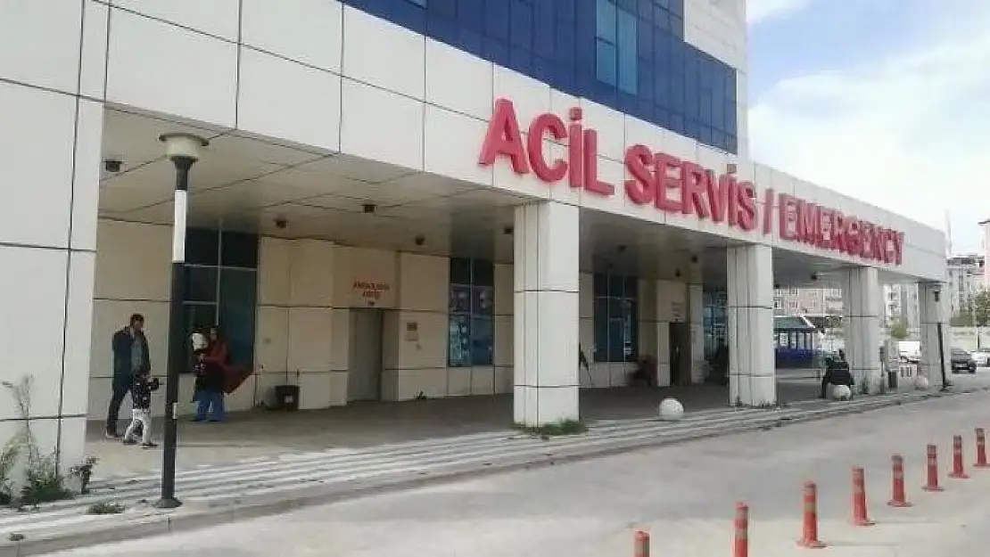 Aileler arasında bıçaklı kavga: 1 ölü, 4 yaralı