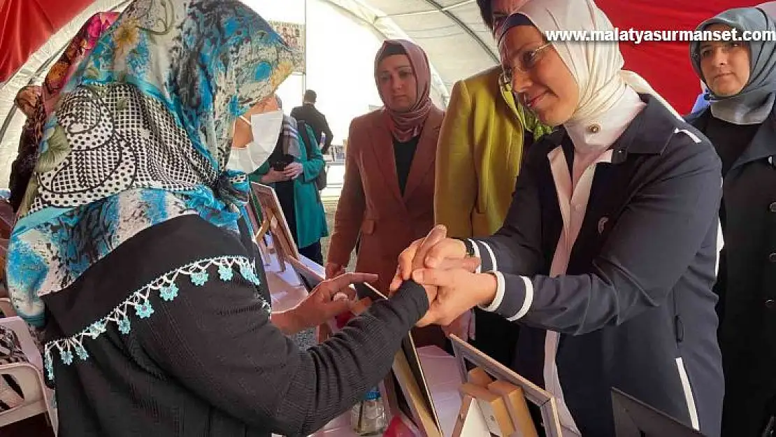 Ailelere bir destek de Kavakçı'dan geldi